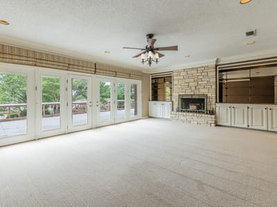 Living area at 113 Indian Bend DR - 3 bed 4 bath home