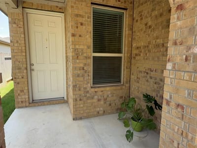 Property photo 3 at 113 Mountain Valley ST - 3 bed 2 bath home