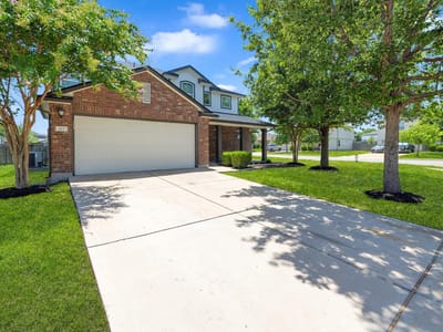 Primary bedroom at 113 Nueces River TRL - 5 bed 2 bath home