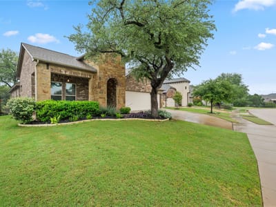 Living area at 113 Orange Mimosa LN - 3 bed 3 bath home