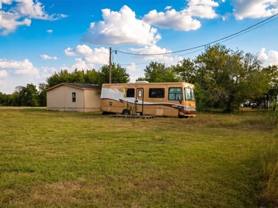 Property photo 4 at 113 Red Head CV - Brookhollow Club Estates #1, San Marcos, TX