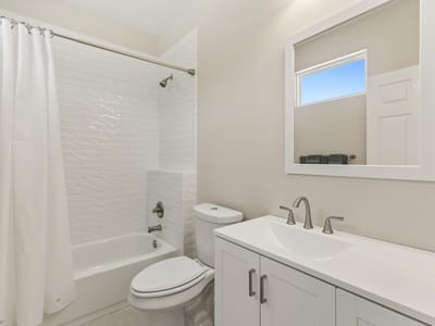 Property photo 5 at 113 War Bonnet RDG - 3 bed 2 bath home