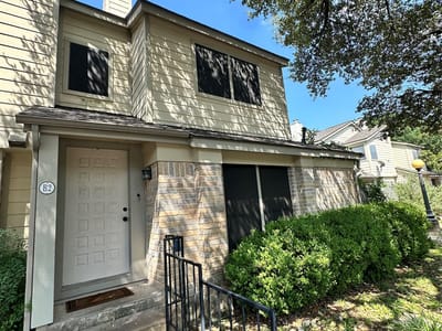 Property photo 2 at 11301 Jollyville RD Unit #B2 - 2 bed 1 bath home