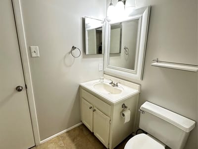 Property photo 5 at 11301 Jollyville RD Unit #B2 - 2 bed 1 bath home