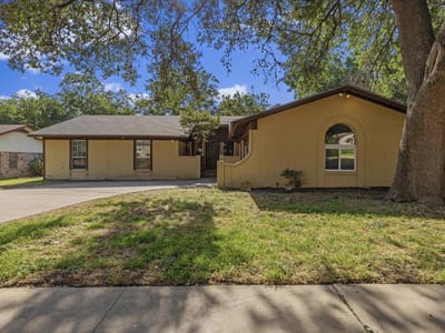 Property photo 2 at 11309 January DR - 4 bed 2 bath home