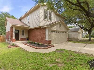 Living area at 11313 Pardoners Tale LN - 3 bed 2 bath home