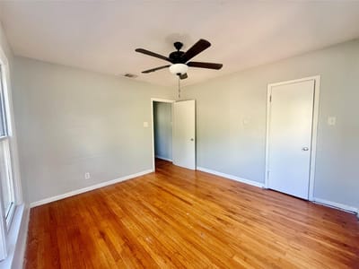 Bathroom at 1133 N Avenue C - 4 bed 3 bath home