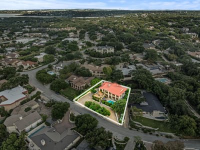 Photo 5 of 39 at 1136 Challenger - 4 bed 6 bath home