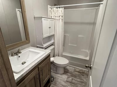 Bathroom at 11369 Mountain Top CIR - Panoramic Hills, Jonestown, TX