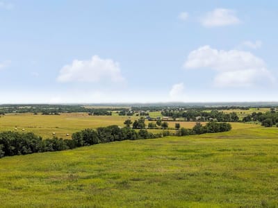Living area at 1138 County Road 153 - Lot 6 - Weir View Estates, Georgetown, TX