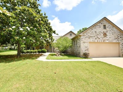 Living area at 114 Lone Star DR - 2 bed 2 bath home