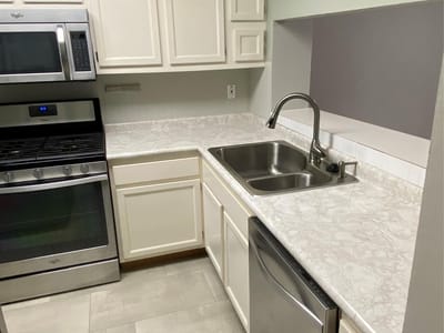 Primary bedroom at 11404 Walnut Ridge DR Unit #9 - 2 bed 2 bath home