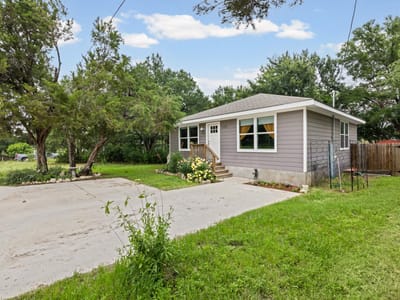 Living area at 11405 Leander St - 3 bed 2 bath home