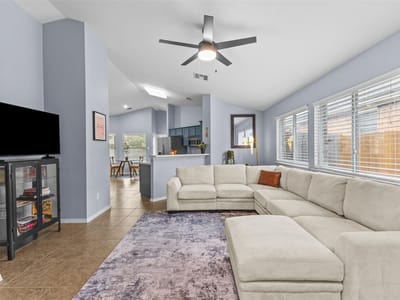 Living area at 11408 Jim Thorpe LN - 2 bed 2 bath home