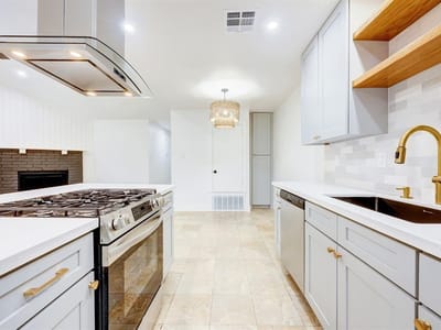Primary bedroom at 11417 Ptarmigan DR - Quail Hollow Sec 04, Austin, TX