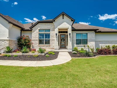Living area at 1144 Bunker Ranch Blvd - 4 bed 3 bath home