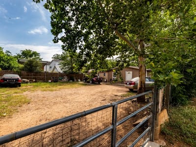 Primary bedroom at 1144  Mason Ave - 3 bed 1 bath home