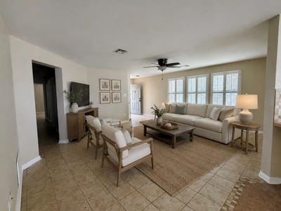 Primary bedroom at 1148 Amberwood LOOP - 4 bed 2 bath home