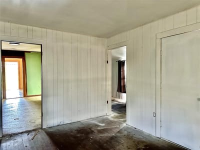 Primary bedroom at 1148 Old Nails Creek Rd - 1 bed 1 bath home