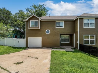 Primary bedroom at 1149 Garland Ave - Brooksdale, Austin, TX