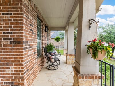 Living area at 115 Desert Willow Way - 4 bed 3 bath home