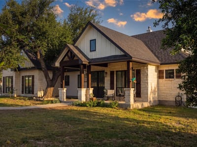 Property photo 3 at 115 N Calvin Barrett - 4 bed 4 bath home
