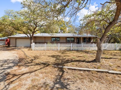Property photo 2 at 1151 Live Oak TRL - 3 bed 2 bath home