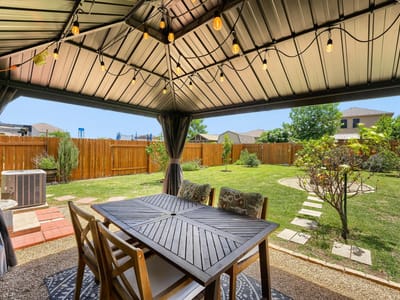 Primary bedroom at 116 Millers LOOP - 3 bed 2 bath home
