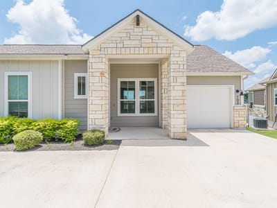 Living area at 116 Mulligan DR Unit #103 - 3 bed 2 bath home