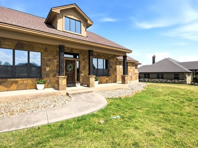 Property photo 2 at 116 Sarahs LN - 4 bed 4 bath home