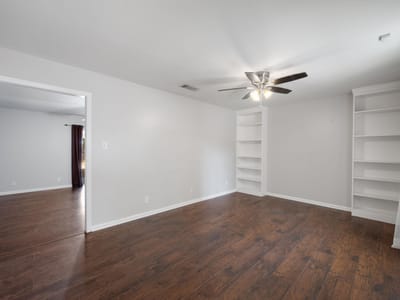 Property photo 3 at 11604 N Oaks DR - 3 bed 1 bath home