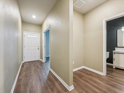 Property photo 4 at 11611 Copperstone Ave - 4 bed 2 bath home