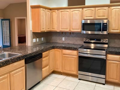 Kitchen at 117 Keswick DR - 3 bed 3 bath home