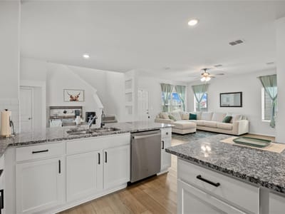 Property photo 4 at 117 Shenandoah DR - 3 bed 2 bath home