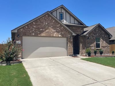 Living area at 117 Skylark LN - 4 bed 3 bath home