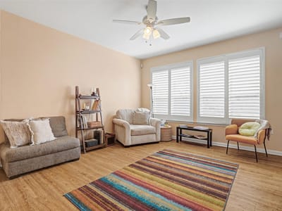 Primary bedroom at 117 Verbena DR - 2 bed 2 bath home