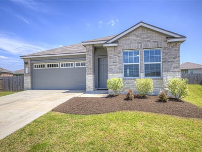 Living area at 117 Winged Foot CT - 4 bed 3 bath home