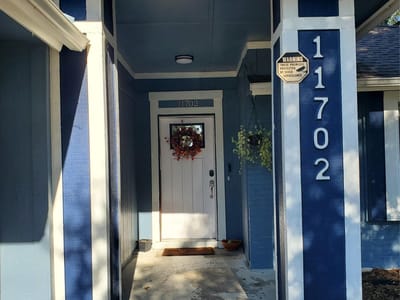Photo 3 of 37 at 11702 Tanglebriar TRL - 3 bed 2 bath home