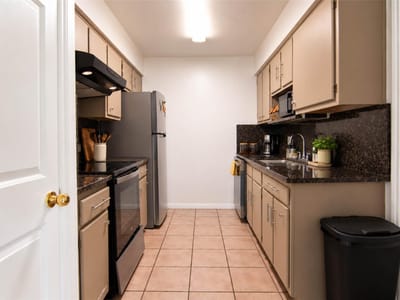 Photo 4 - 11708 KINGS VIEW CT Unit #A and B Photo 4 of 14 at 11708 KINGS VIEW CT Unit #A and B - Austin, Austin, TX