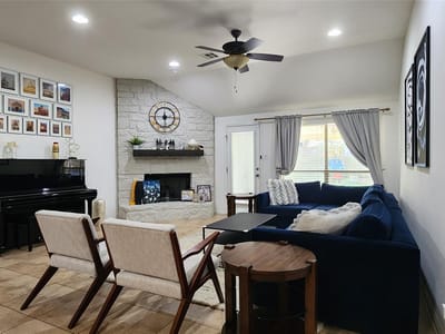 Property photo 2 at 11709 Via Grande DR - 4 bed 2 bath home