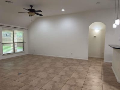 Property photo 5 at 11709 Via Grande DR - 4 bed 2 bath home