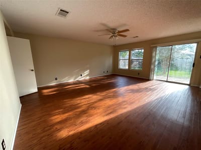 Property photo 5 at 1172 Southern PL - 5 bed 2 bath home