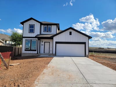 Living area at 11725 Domenico Cv - 3 bed 2 bath home