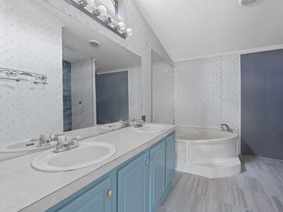 Primary bedroom at 1177 County Road 402 - 3 bed 2 bath home