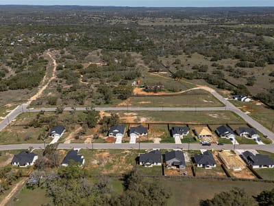 Property photo 5 at 118 Autumn Sage TRL - 3 bed 2 bath home