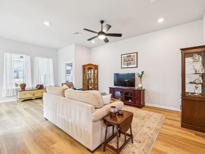 Primary bedroom at 118 Cibolo Creek Loop - 2 bed 2 bath home