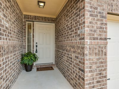 Kitchen at 118 Millsaps Ct - 3 bed 2 bath home