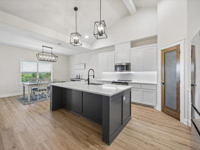 Living area at 118 Overlook TRL - 4 bed 2 bath home