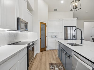 Kitchen at 118 Overlook TRL - 4 bed 2 bath home