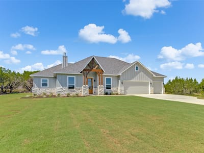 Kitchen at 118 Rosebud Ranch Rd - 4 bed 2 bath home